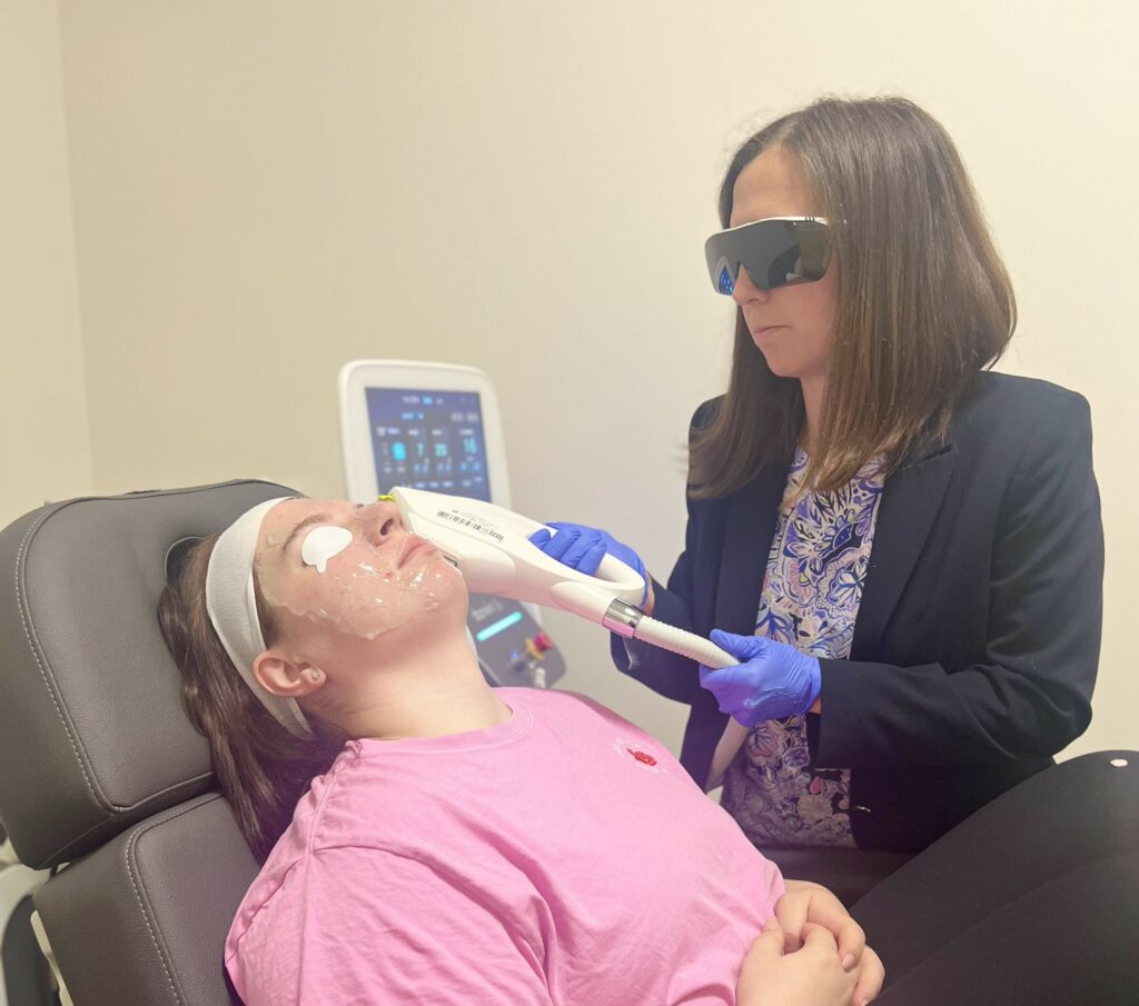 intense pulse light therapy for eyes